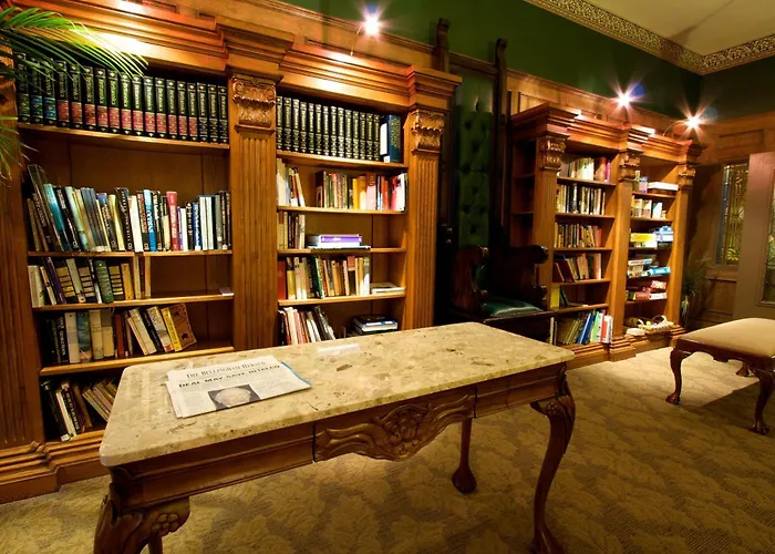 Fairhaven Village Inn